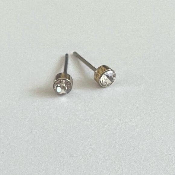 Crystal Clear Stud Earrings | Silver Tone Setting | Simple Glass Stone Posts - Picture 2 of 6